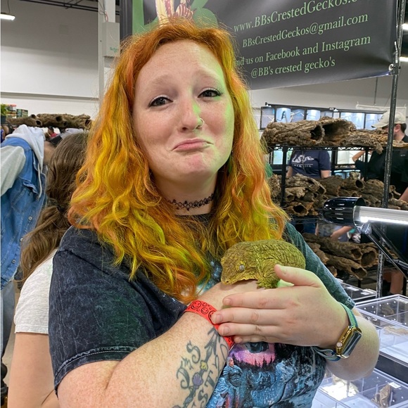 Meet your Posher, Jessica - Picture 4 of 15